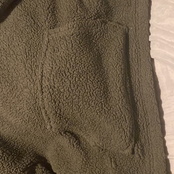 weekend edition hoodie - Picture 3 of 4